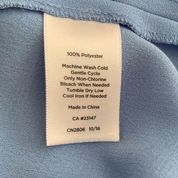 Talbots Blue Blouse w/Criss Cross detailing on Front, Scalloped Hem. Size M - Picture 7 of 9